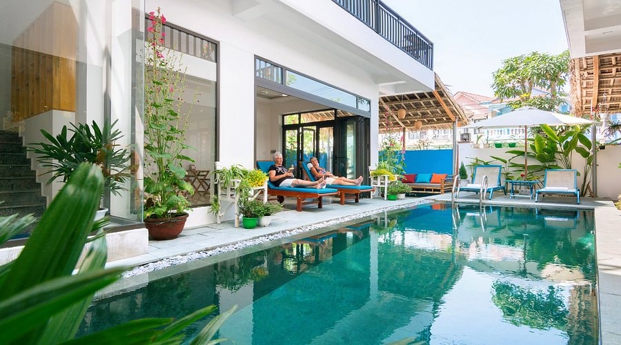 Dolphin Homestay at An Bang Beach offers cozy coastal vibes, local charm, and the kind of sunrise that makes you forget your alarm ever existed